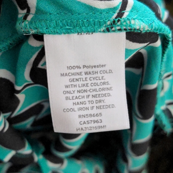 Halogen sleeveless top - Picture 7 of 7